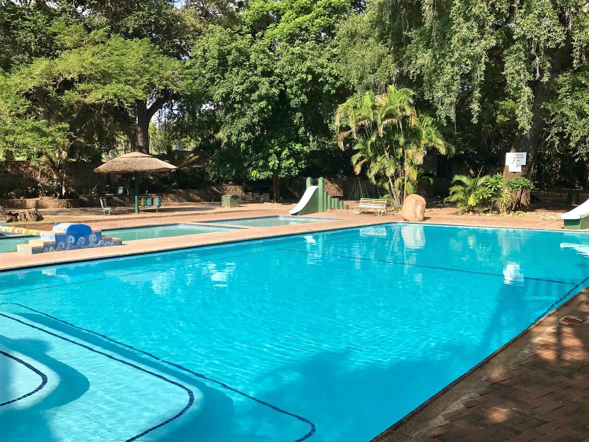 Manoutsa Holiday Resort Hoedspruit Exterior foto